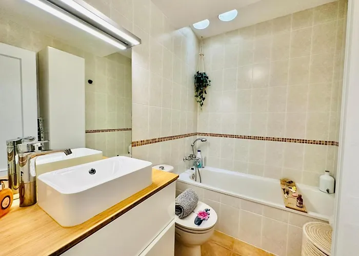 Semesterbostad Maison Sajarelle